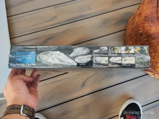 Bandai Maqueta Star Wars Halcón Milenario 1/144