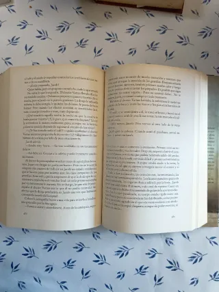 La Tabla Esmeralda (Éxitos) (Spanish Edition)
