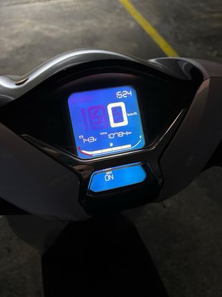 Honda SH 125cc Scoopy Scooter Blanca