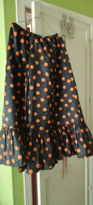Falda de baile lunares naranja y negro
