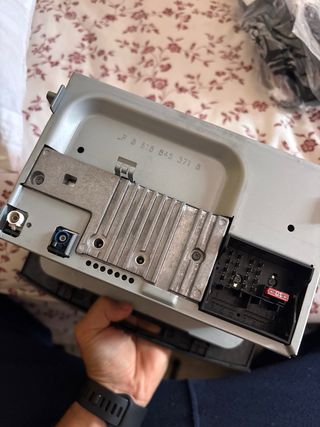 Radio VW Passat con cables