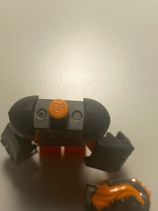 Lego Ninjago Cobra Mechanic/Sneaky