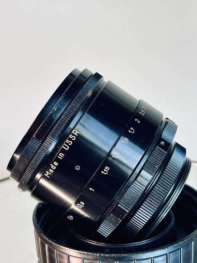 Helios 44-2 KMZ Raro 58mm f/2 - Swirly Bokeh