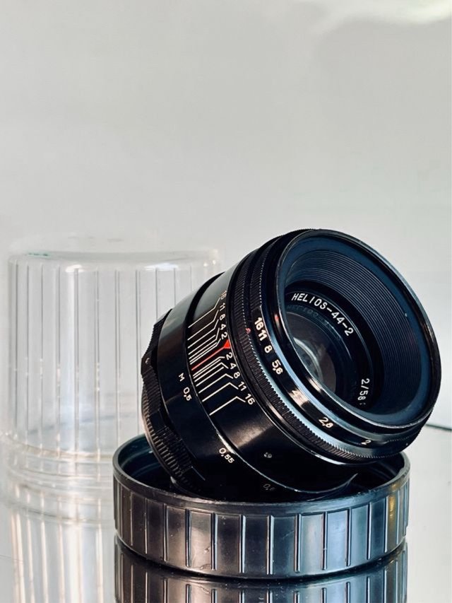 Helios 44-2 KMZ Raro 58mm f/2 - Swirly Bokeh