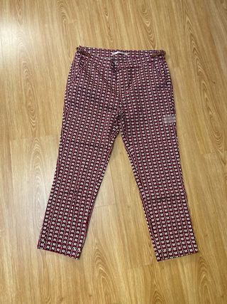 Pantalón tobillero estampado sin estrenar