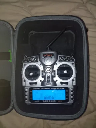 TARANIS X9D Plus mando RC FrSky