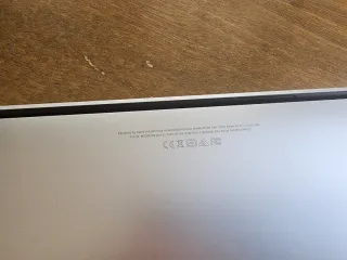 MacBook Pro 2017 13 8GB RAM 256GB SSD