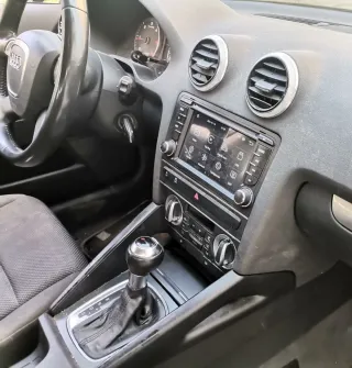 Audi A3 AUTOMÁTICO Y PANTALLA