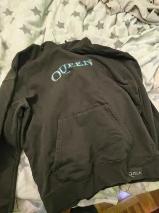 Sudadera Queen Logo y Escudo