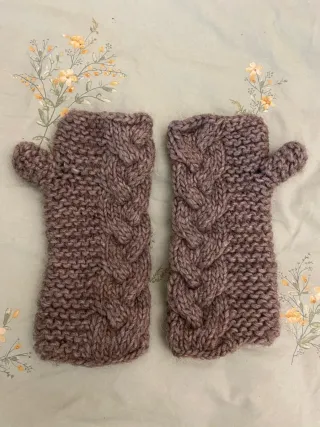 Mitones de lana trenzada