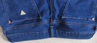 Pantalón vaquero azul oscuro GUESS
