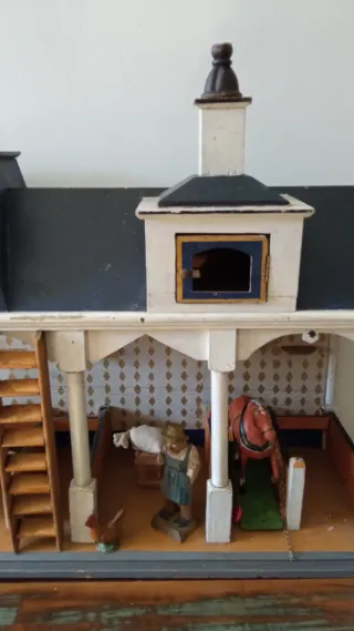 Granja de animales.  Juguete antiguo.
