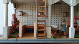Granja de animales.  Juguete antiguo.
