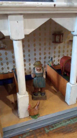 Granja de animales.  Juguete antiguo.