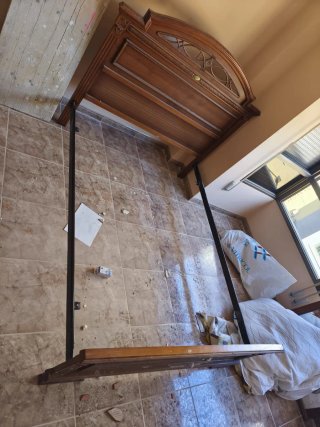 Cabezal y bajero madera cama matrimonio.