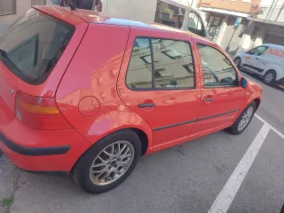 Volkswagen Golf 2003