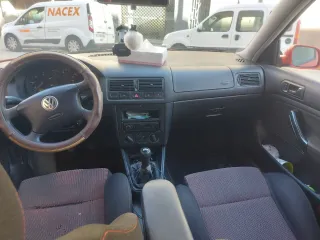 Volkswagen Golf 2003