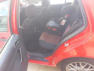 Volkswagen Golf 2003