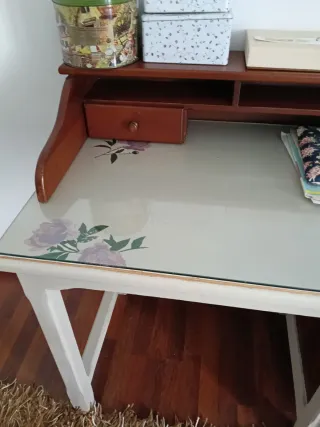 Escritorio madera pino y cristal