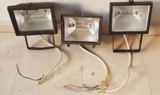 3 Focos Halógenos 150W