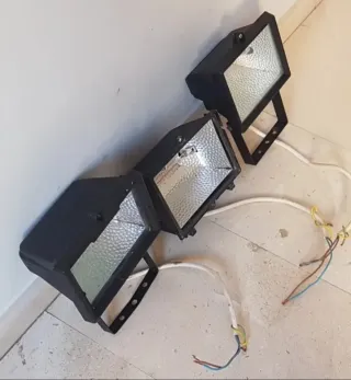 3 Focos Halógenos 150W