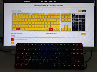 Teclado Krom Kernel TKL RGB