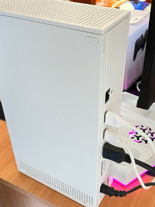 Xbox Series S 512GB + 3 Controles + Base Carga