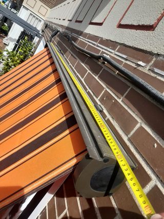 Toldo Rayas Naranja/Marrón - Casi Nuevo