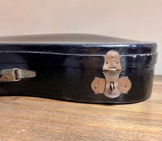 Antiguo y decorativo estuche violín madera c.1920