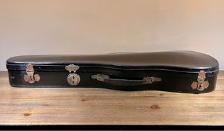 Antiguo y decorativo estuche violín madera c.1920