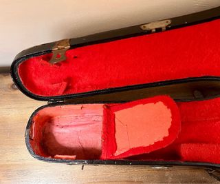 Antiguo y decorativo estuche violín madera c.1920