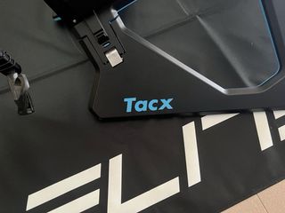 Giant TCR Avancet 2 + Rodillo Tacx NEO 2 Smart