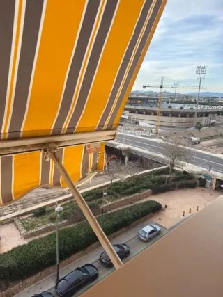 Toldo de tela a rayas