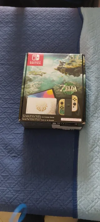 Nintendo Switch OLED Zelda+ Gioco + Pad pro.