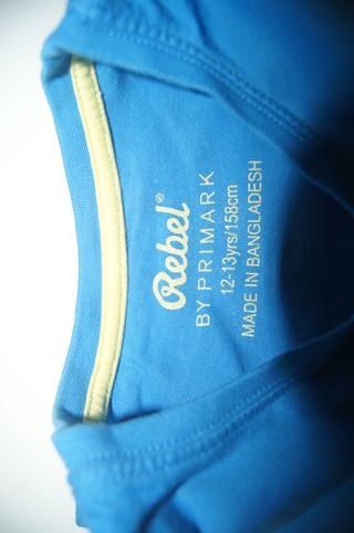 T-shirt azul criança 12-13 anos