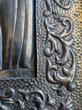 Cuadro de Metal Plateado en Relieve