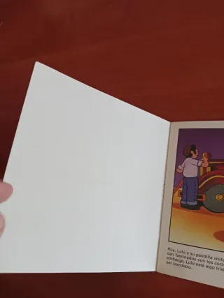 Cuento pequeño de la pequeña Lulú Lulú bombero