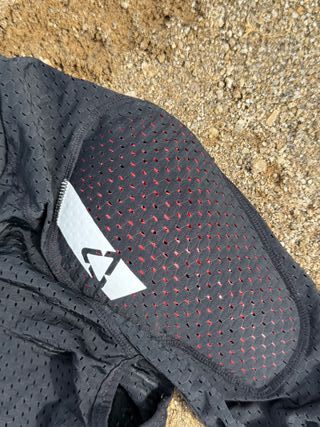 Protección Codos AIRFLEX Negro