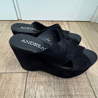 Zuecos Andrea Negros Plataforma