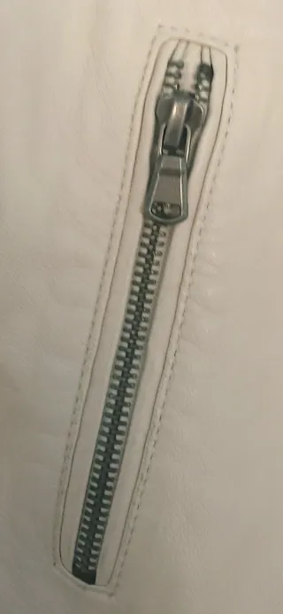 Cazadora Biker Piel Beige Tachuelas Cremalleras