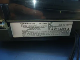 Toca discos Pioneer negro/plata