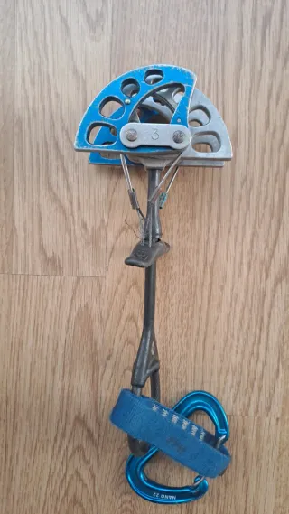 Set 6 Camalots Black Diamond