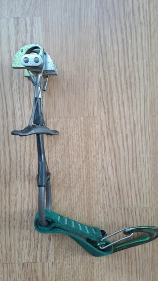 Set 6 Camalots Black Diamond