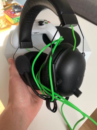 Xbox Series S 512GB + Auriculares Razer