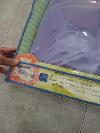 Manta de juegos infantil con arcos