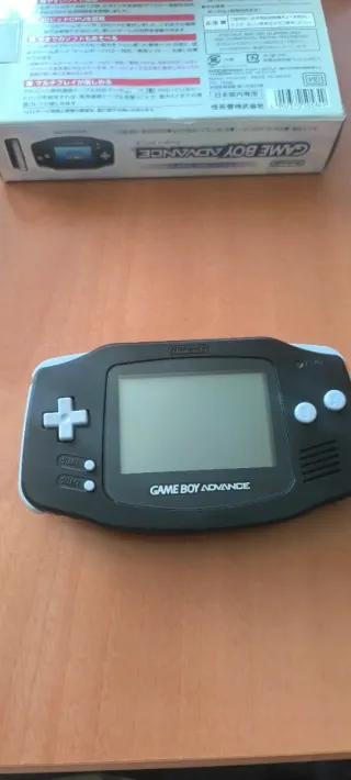 Game Boy Advance Negra Japón Muy cuidada