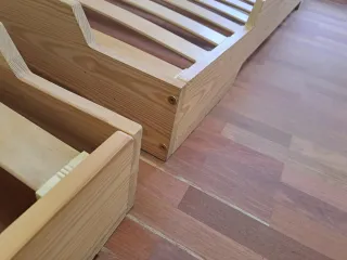 Estructura de cama madera + colchón 160*90cm