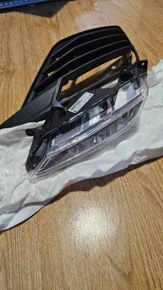 Faros Antinieblas  y rejillas Seat Leon MK3