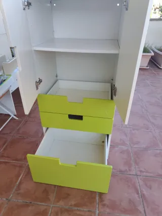 Armario infantil Ikea blanco y verde