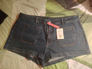 Falda y Short Vaquero Talla XXXXL.